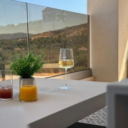 别墅 Aryve Boutique Mit Akropolis- Und Meerblick, Infinity-pool Und Designer-interieur *