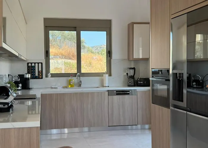 Aryve Boutique Mit Akropolis- Und Meerblick, Infinity-pool Und Designer-interieur 别墅 Malona Village