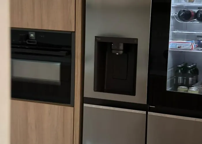 别墅 Aryve Boutique Mit Akropolis- Und Meerblick, Infinity-pool Und Designer-interieur Malona Village