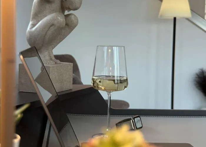 Aryve Boutique Mit Akropolis- Und Meerblick, Infinity-pool Und Designer-interieur Malona Village