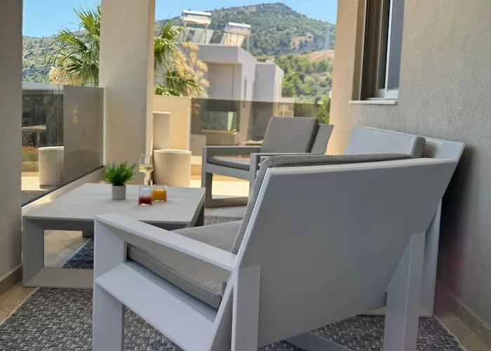 Aryve Boutique Mit Akropolis- Und Meerblick, Infinity-pool Und Designer-interieur