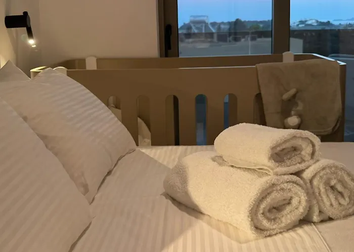 Aryve Boutique Mit Akropolis- Und Meerblick, Infinity-pool Und Designer-interieur 别墅