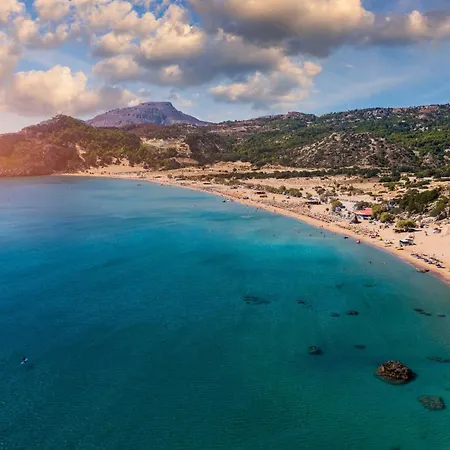Aryve Boutique Mit Akropolis- Und Meerblick, Infinity-pool Und Designer-interieur Вилла *