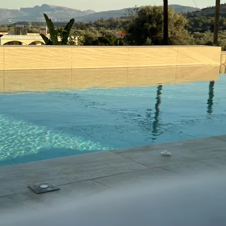 Aryve Boutique Mit Akropolis- Und Meerblick, Infinity-pool Und Designer-interieur *