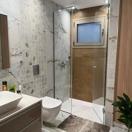 Aryve Boutique Mit Akropolis- Und Meerblick, Infinity-pool Und Designer-interieur *