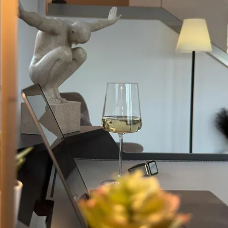 Aryve Boutique Mit Akropolis- Und Meerblick, Infinity-pool Und Designer-interieur Malona Village