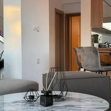 Aryve Boutique Mit Akropolis- Und Meerblick, Infinity-pool Und Designer-interieur