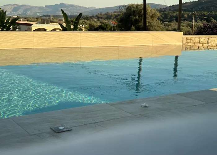 Aryve Boutique Mit Akropolis- Und Meerblick, Infinity-pool Und Designer-interieur *