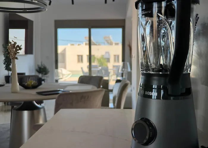 Villa Aryve Boutique Mit Akropolis- Und Meerblick, Infinity-pool Und Designer-interieur Malona Village