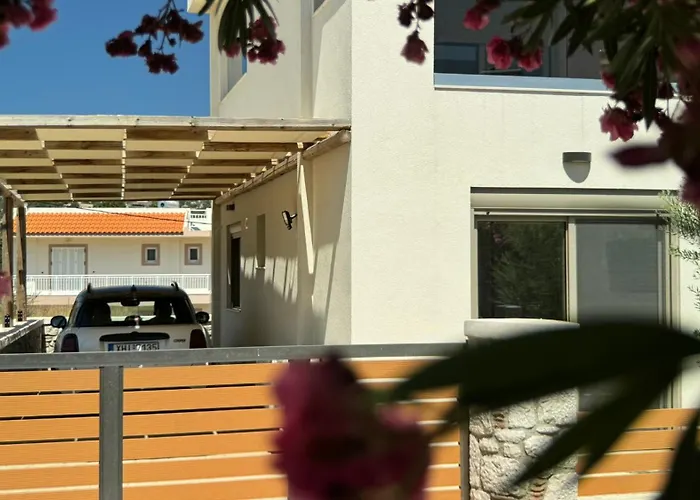 Aryve Boutique Mit Akropolis- Und Meerblick, Infinity-pool Und Designer-interieur Villa