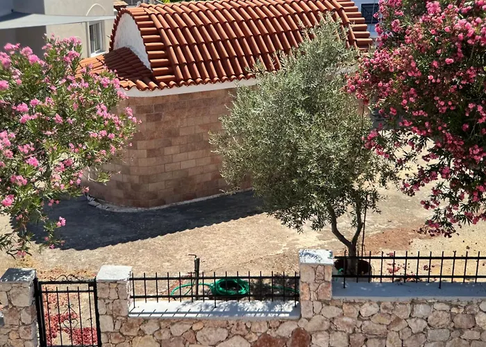 Aryve Boutique Mit Akropolis- Und Meerblick, Infinity-pool Und Designer-interieur Villa *