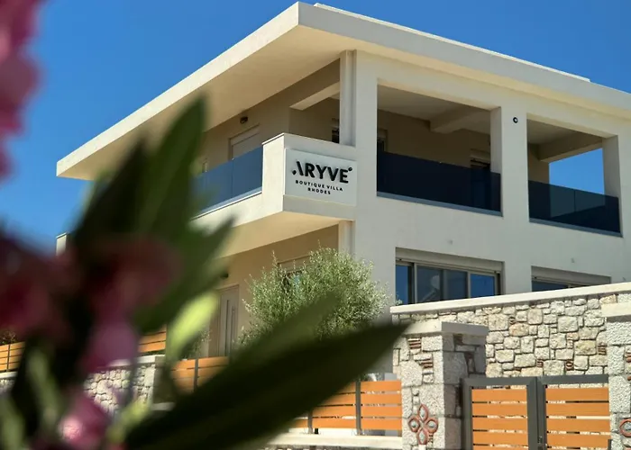 Aryve Boutique Mit Akropolis- Und Meerblick, Infinity-pool Und Designer-interieur *
